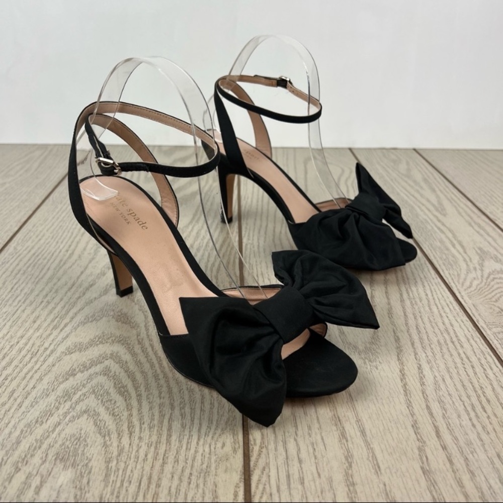 Kate Spade Gloria Strappy Heeled Sandals - excellent condition!!
